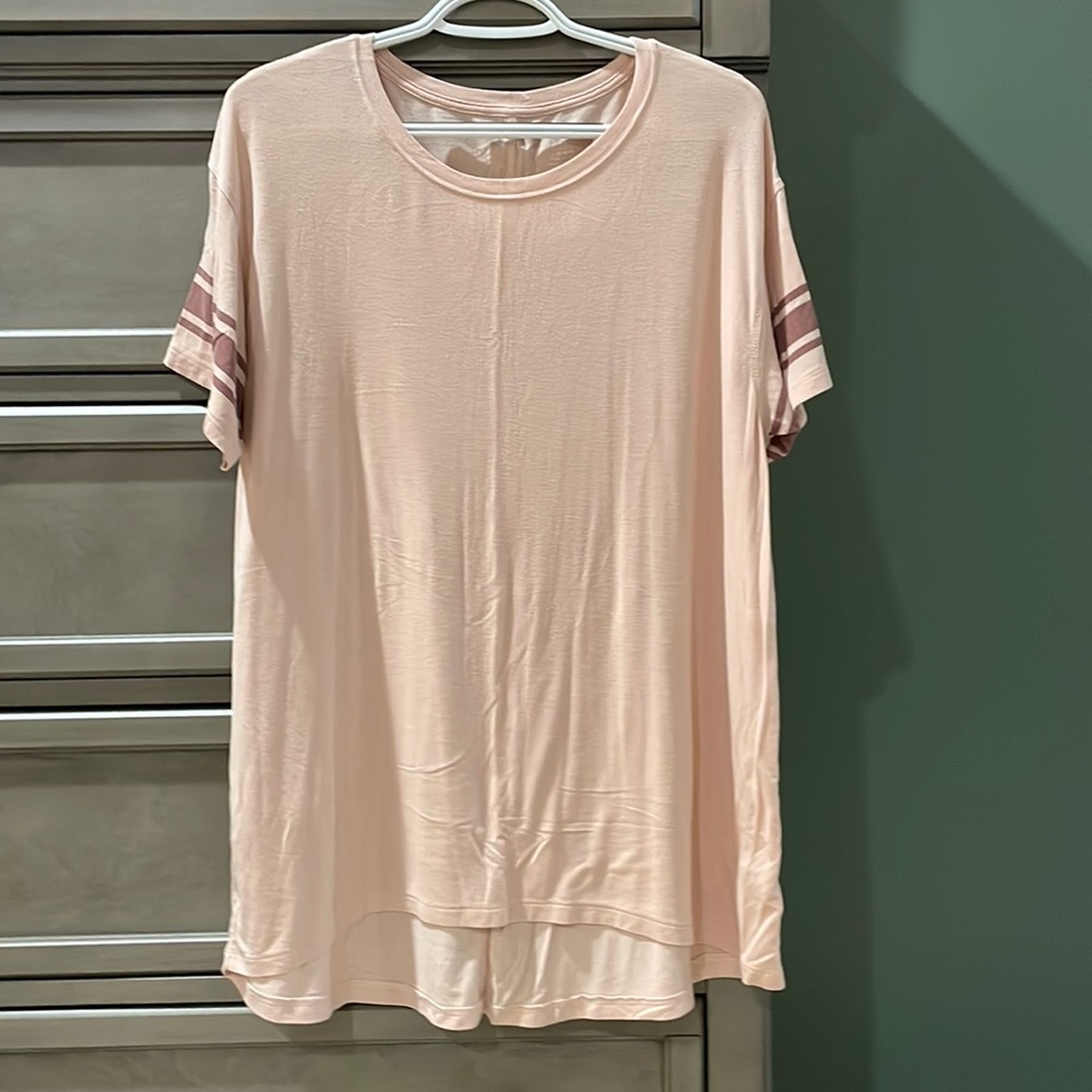 AE oversized soft and sexy tee.